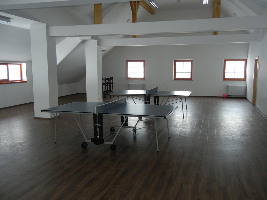 Guesthouse Macesen Spodnja Sorica ภายนอก รูปภาพ