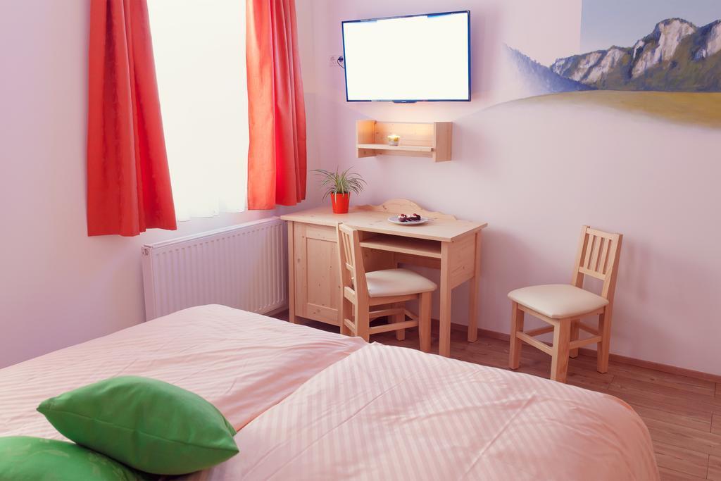 Guesthouse Macesen Spodnja Sorica ห้อง รูปภาพ
